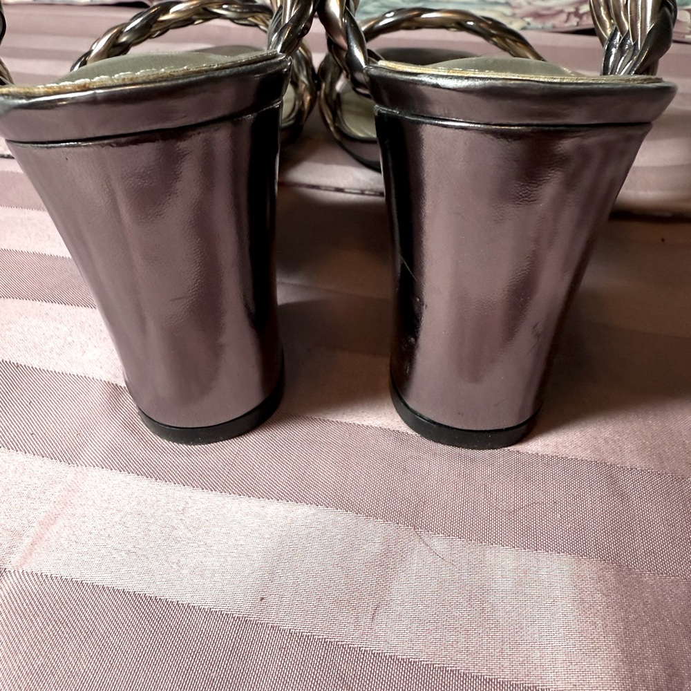 Elegant Silver Wedge Heels Anne Klein
Beautiful braided top. Worn once